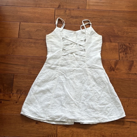 Urban Outfitters Button Down Strappy Back Linen White Dress - Picture 7 of 10